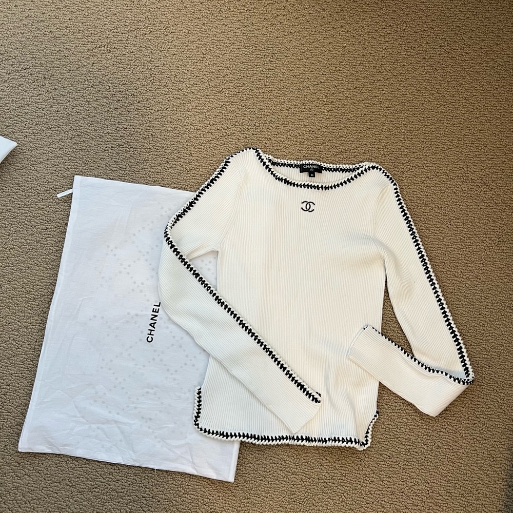 Authentic Chanel long sleeve top Damaged
